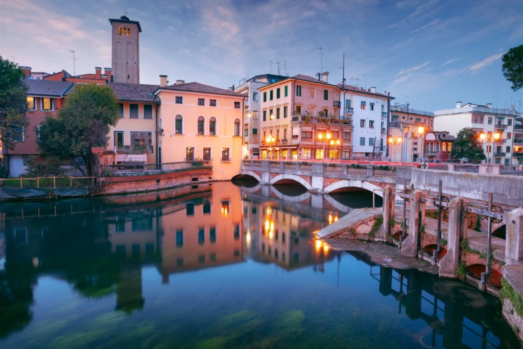 vista del centro di treviso, vicino alla ztl